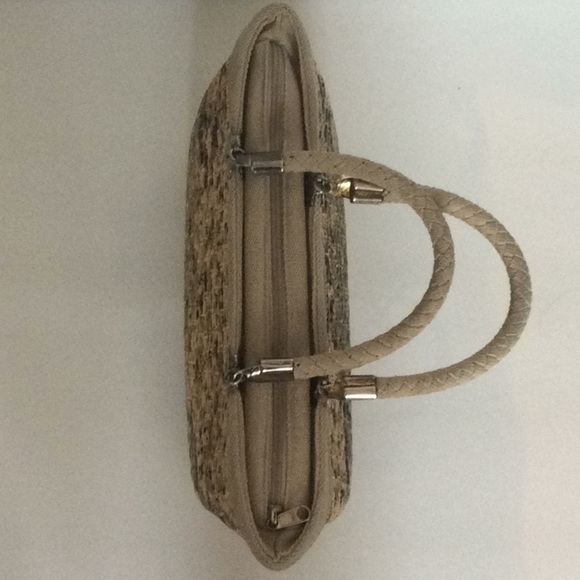 ITALY Made Woven Vintage Purse - Picture 5 of 11